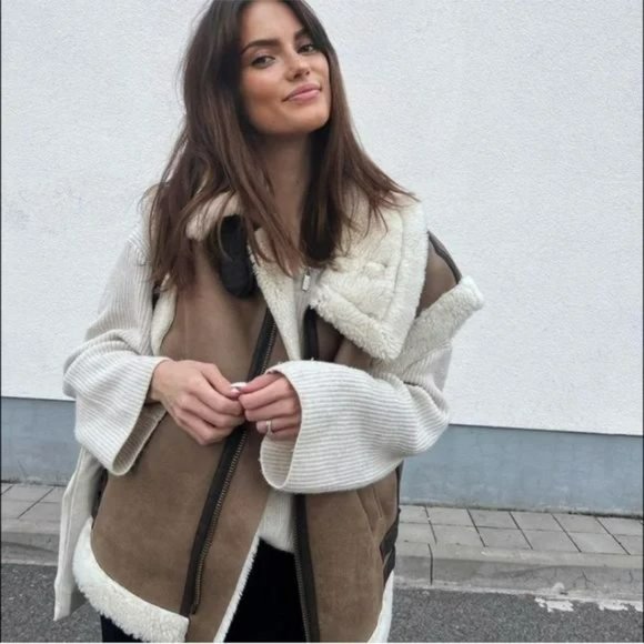 ZARA COMBINATION DOUBLE FACE FLEECE VEST - Picture 2 of 16